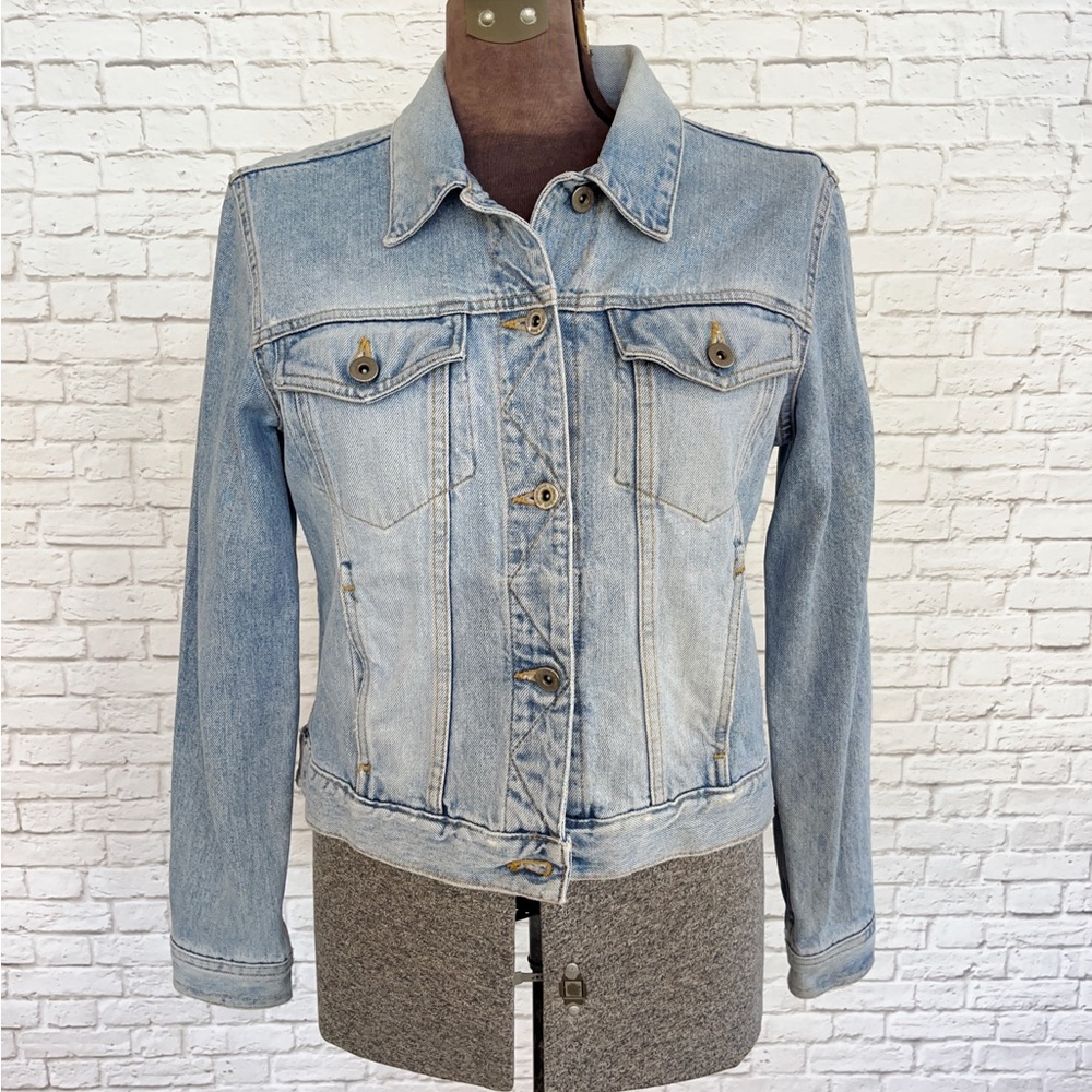 Vintage Liz Claiborne Denim Jacket Small Light Wash 100% cotton